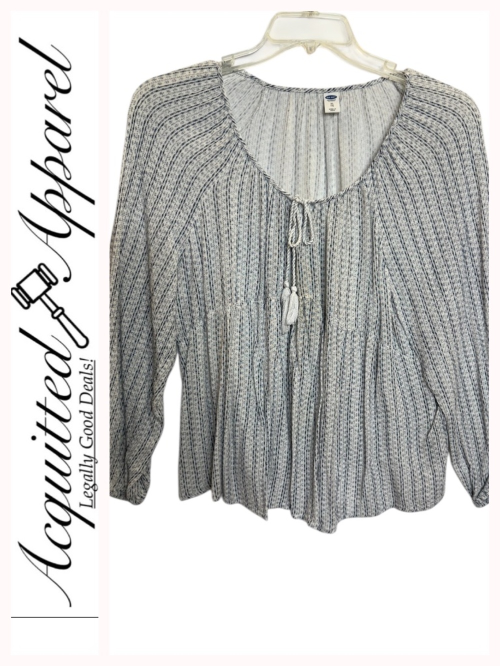 Old Navy Boho Tie-Front Peasant Swoop Neck Blouse - Gray/White